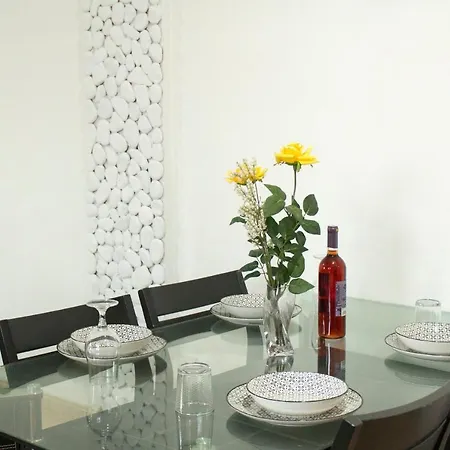 Penthouse With Roof Garden In Zygi Village Marina لارنكا
