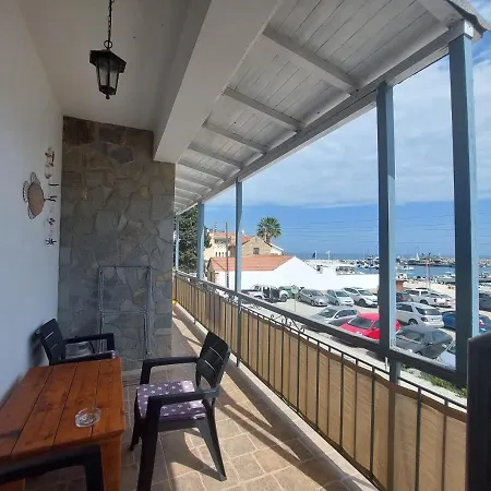 Penthouse With Roof Garden In Zygi Village Marina